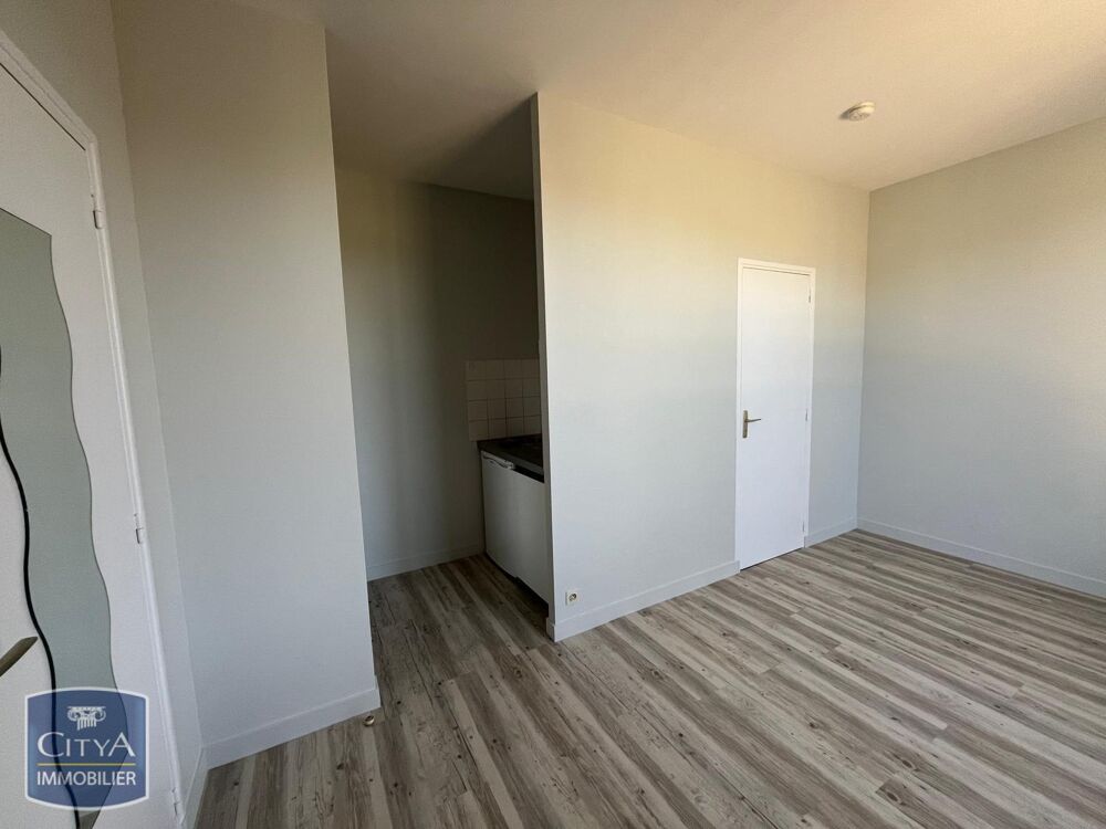 location Appartement - 1 pièce(s) - 16 m² Poitiers (86000)