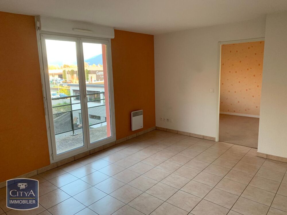 À louer : à proximité de la gare, T2 bis de 51,75 m² à B....