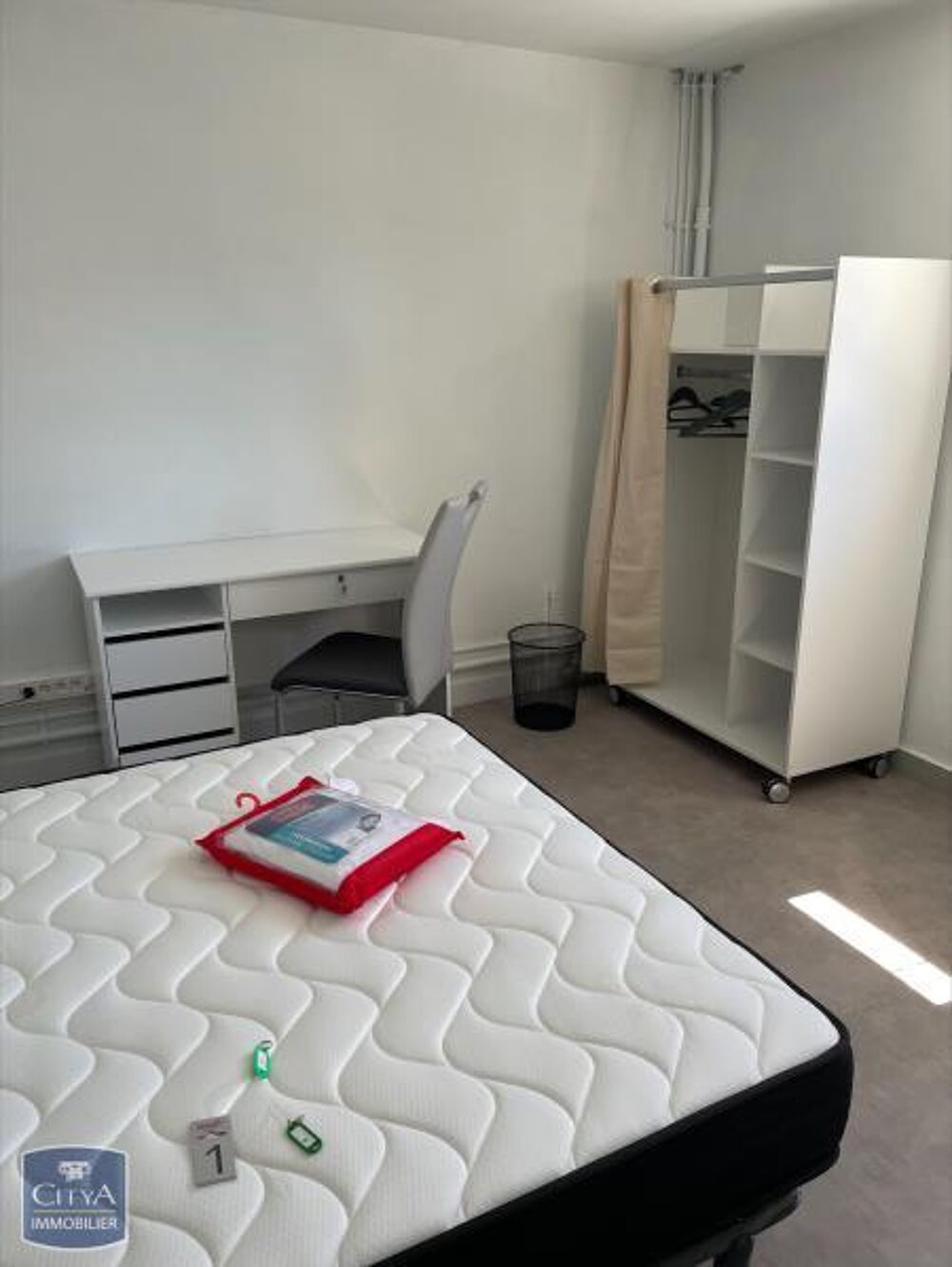 location Appartement - 1 pièce(s) - 11 m² Poitiers (86000)