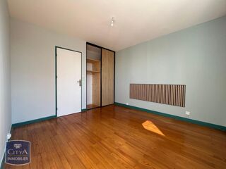  Appartement à louer 3 pièces 65 m²
