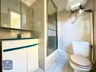 location Appartement - 2 pièce(s) - 40 m² Nîmes (30000)