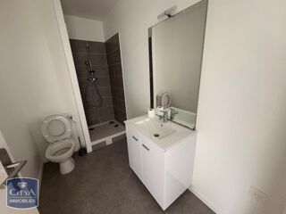  Appartement à louer 3 pièces 66 m²