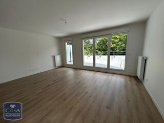  Appartement à louer 4 pièces 93 m²