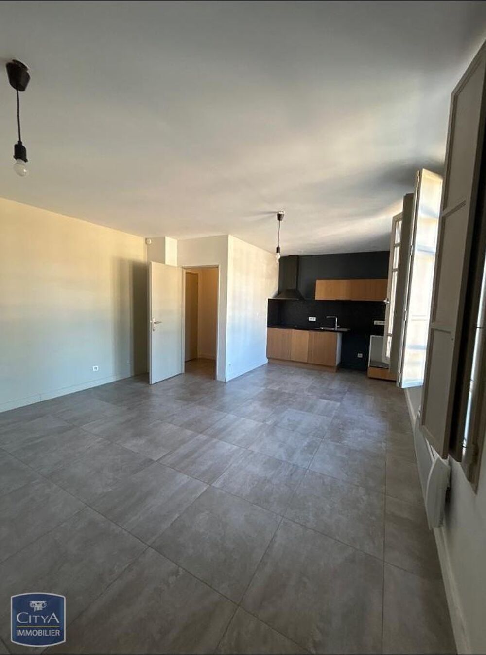 location Appartement - 2 pièce(s) - 50 m² Montpellier (34000)