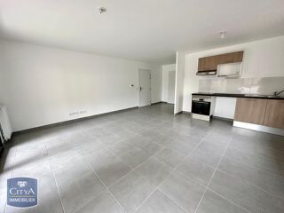  Appartement à louer 3 pièces 67 m²
