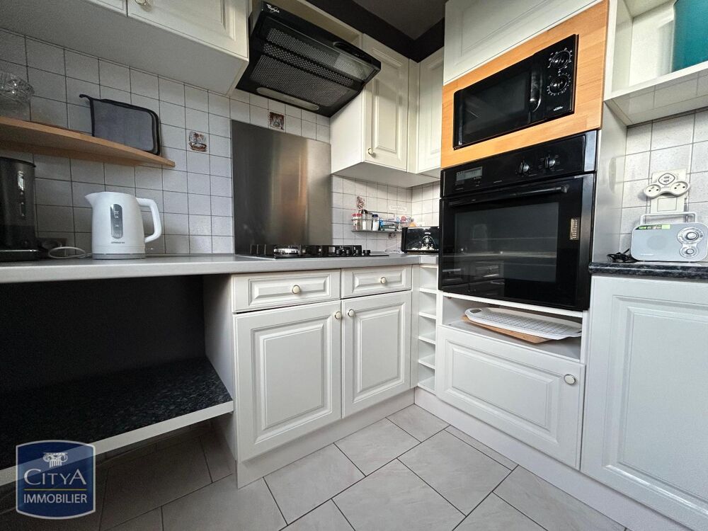location Appartement - 3 pièce(s) - 89 m² Donchery (08350)