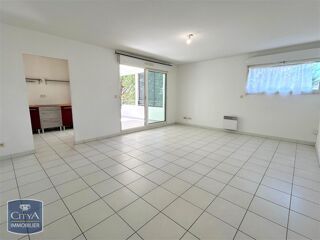  Appartement à louer 3 pièces 67 m²