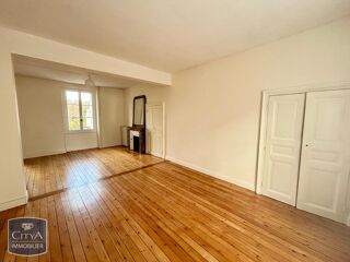  Maison à louer 8 pièces 180 m²