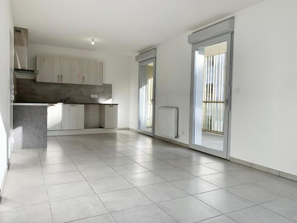 location Appartement - 3 pièce(s) - 61 m² Vaulx-en-Velin (69120)