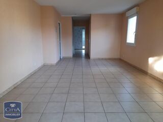  Appartement à louer 3 pièces 79 m²