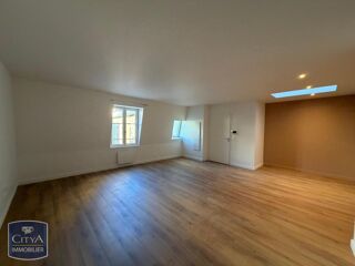 Appartement à louer 3 pièces 71 m²
