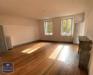  Appartement à louer 3 pièces 89 m²