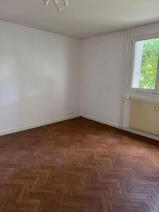  Appartement à louer 1 pièce 31 m²