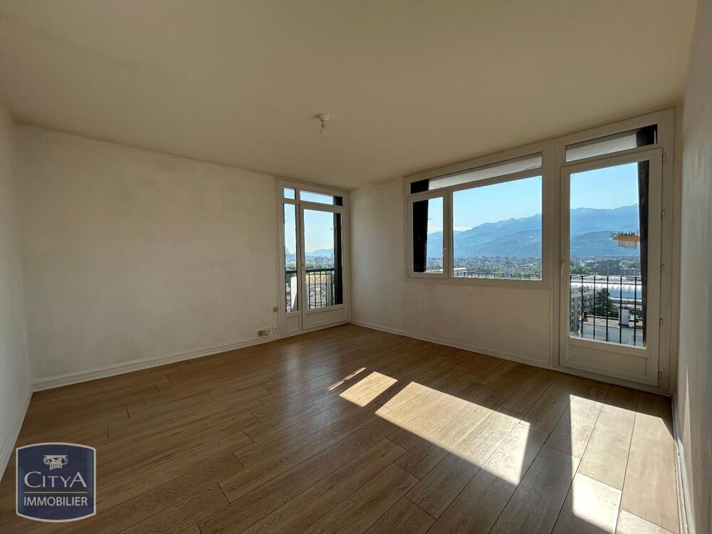 À LOUER : Appartement T4 situé à Grenoble au 14eme étage....