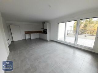  Appartement à louer 4 pièces 73 m²