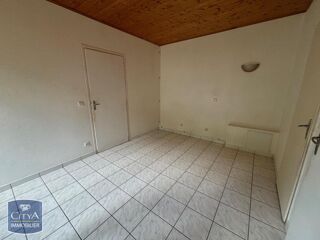  Appartement à louer 3 pièces 73 m²