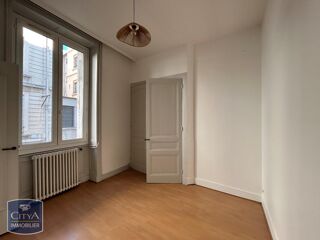  Appartement à louer 3 pièces 60 m²