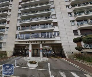  Parking / Garage � louer 