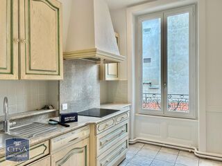 Appartement à louer 4 pièces 113 m²