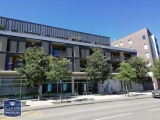  Parking / Garage � louer 