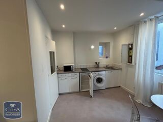  Appartement à louer 2 pièces 33 m²