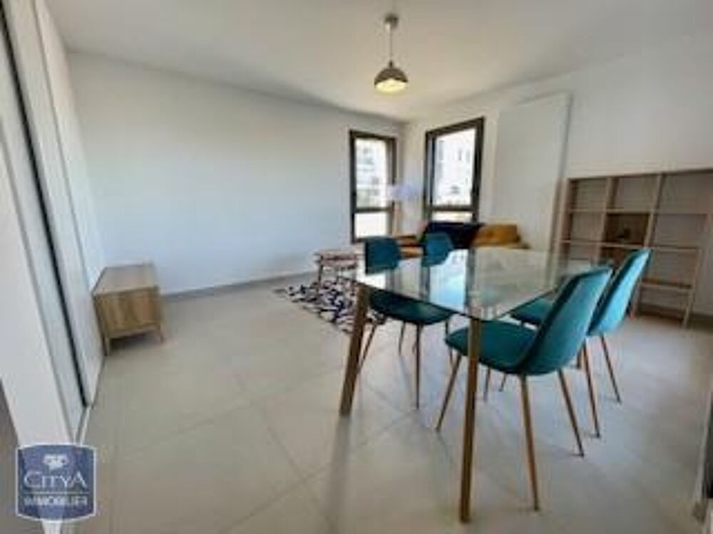 À LOUER : Appartement meublé T2 à 74500 Évian-les-Bains,....