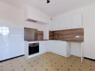  Appartement à louer 4 pièces 90 m²