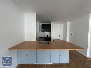  Appartement à louer 3 pièces 57 m²