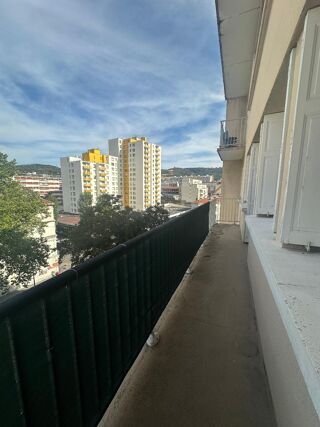  Appartement à louer 3 pièces 68 m²
