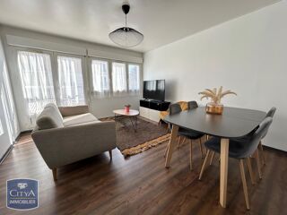  Appartement à louer 4 pièces 65 m²