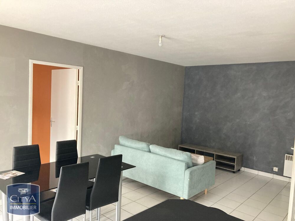 À louer : Appartement T3 meublé situé à Lons, dans le dé....