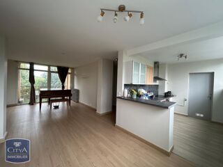  Appartement à louer 4 pièces 89 m² Sedan
