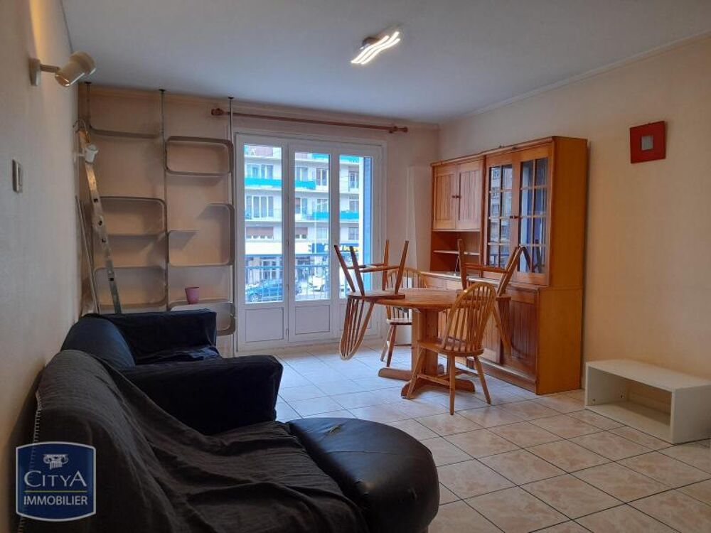 À LOUER : Appartement T4 à Grenoble, situé dans un quart....
