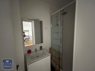  Appartement à louer 3 pièces 53 m²