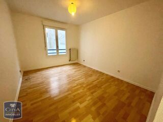  Appartement à louer 3 pièces 72 m²