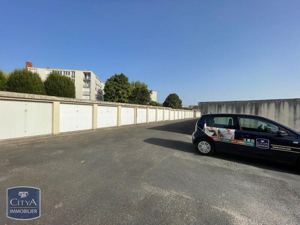 location Parking / Garage Tours (37100)