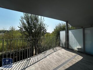  Appartement à louer 3 pièces 80 m²