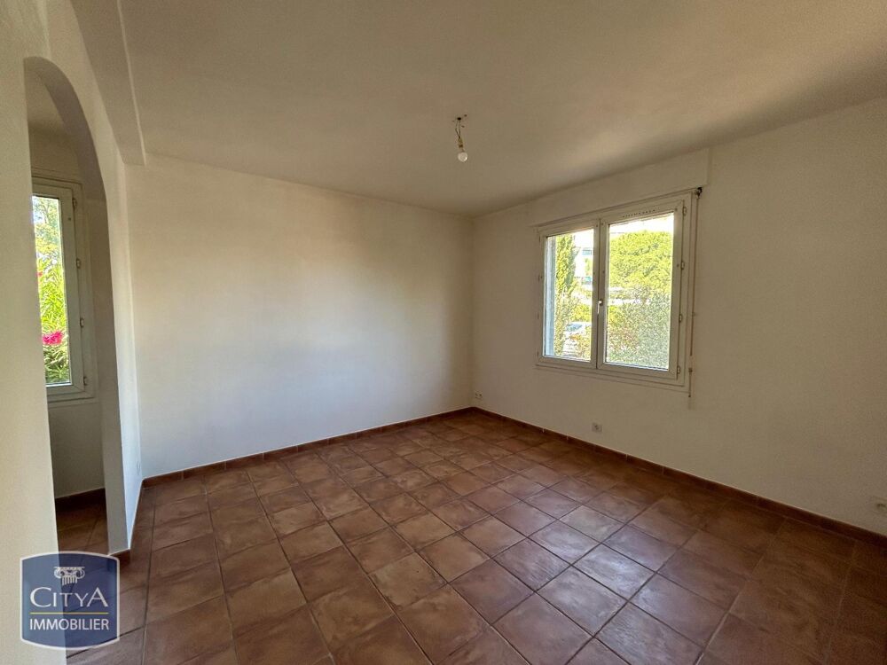 location Appartement - 2 pièce(s) - 40 m² Fréjus (83600)