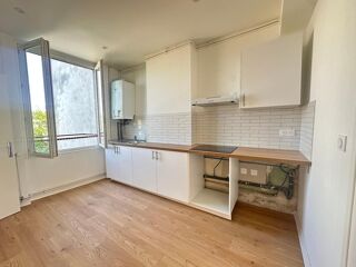  Appartement à louer 3 pièces 45 m²
