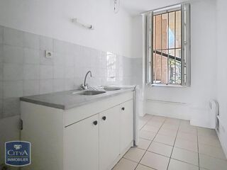  Appartement à louer 1 pièce 33 m²