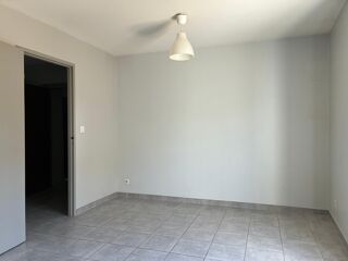  Appartement à louer 2 pièces 42 m²