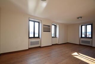  Appartement � louer 3 pi�ces 64 m�