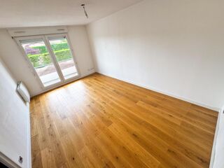  Appartement à louer 2 pièces 53 m²