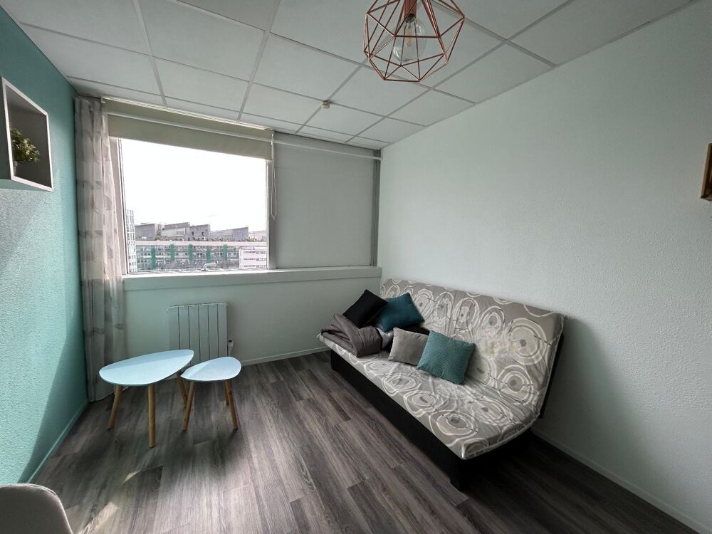 Centre Ville - À LOUER : Appartement T1 situé dans le qu....