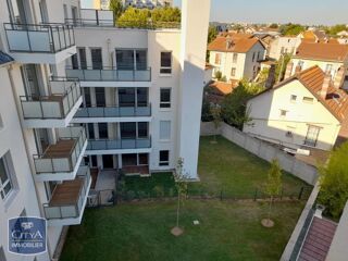  Parking / Garage à louer 
