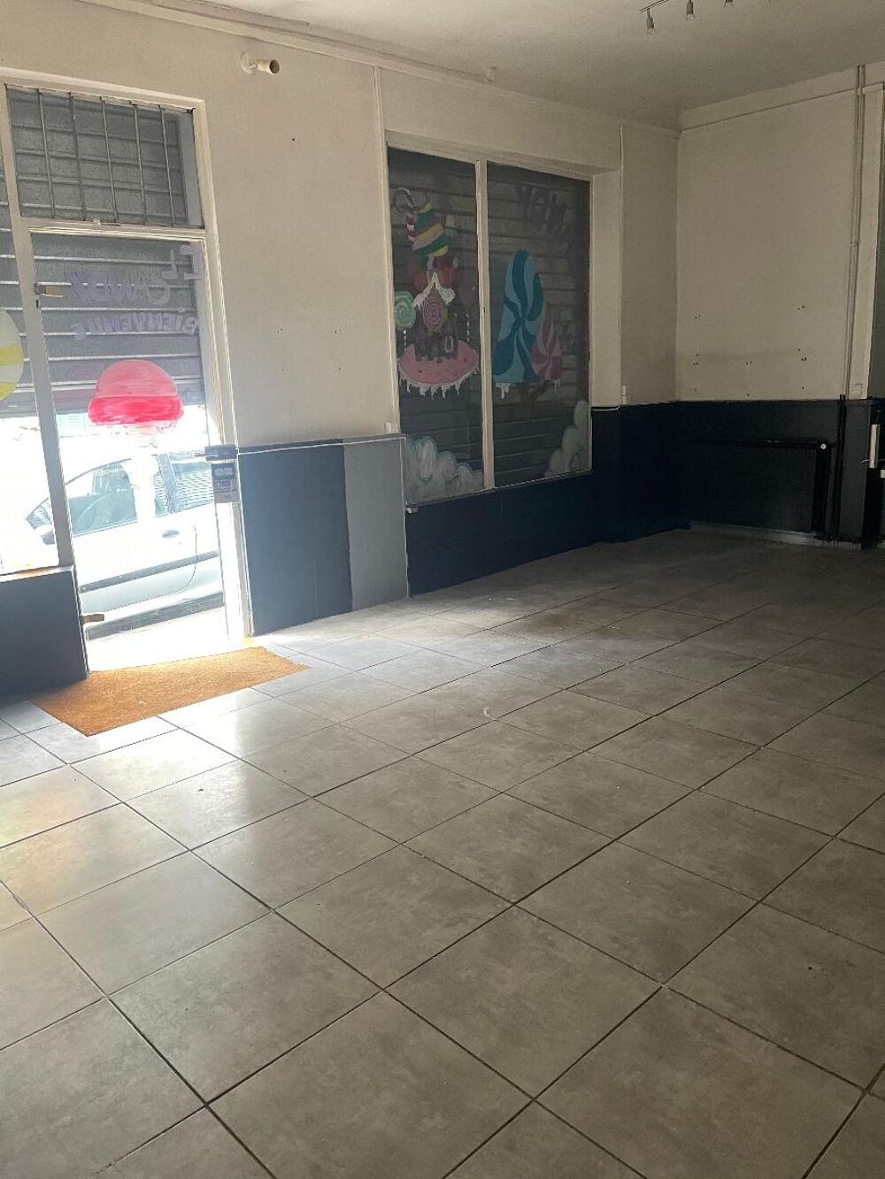   Location / Local Commercial - 51 m² 