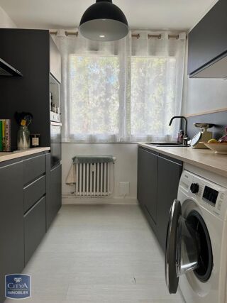  Appartement à louer 3 pièces 56 m²
