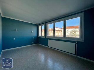  Appartement à louer 3 pièces 65 m²