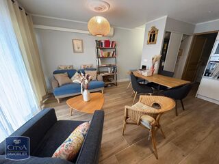  Appartement à louer 2 pièces 53 m²