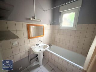  Appartement à louer 2 pièces 45 m²